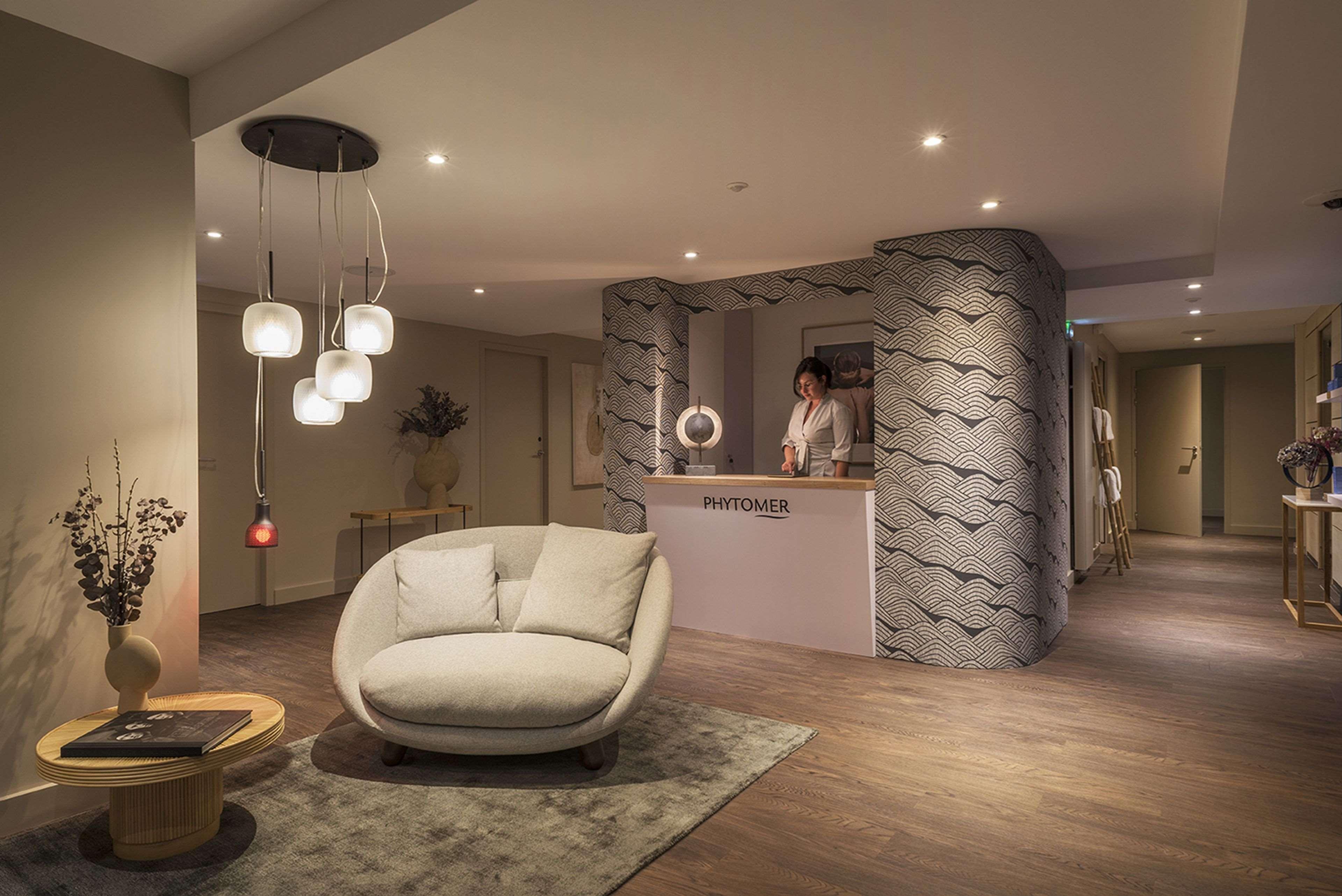 Golden Tulip Saint Malo- Le Grand Be Hotel Bagian luar foto